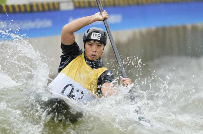輕艇選手張筑涵取得2024巴黎奧運參賽資格，是台灣第1位連兩屆奧運參賽的輕艇選手。（資料照／中華奧會提供）