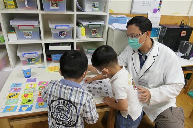 目前高雄市人口数共273.76万人，高市府研考会委托中华经济研究院针对高雄人口研究分析，推估10年后高雄市的人口总数可能将不足260万人。（本报资料照片）