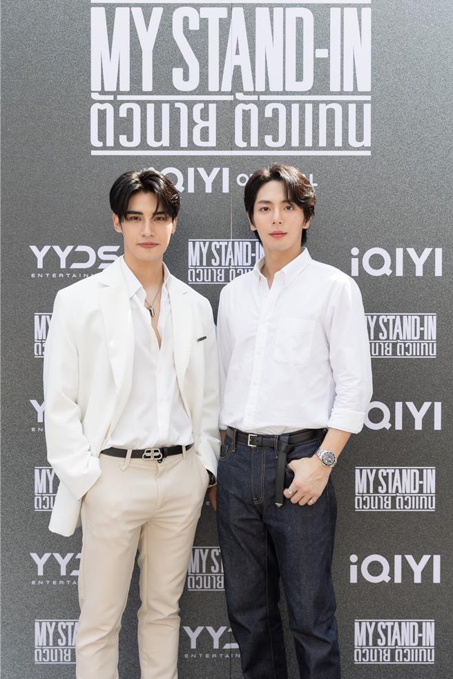 《职业替身》主演Pooh（左）、Up。（爱奇艺国际站提供）