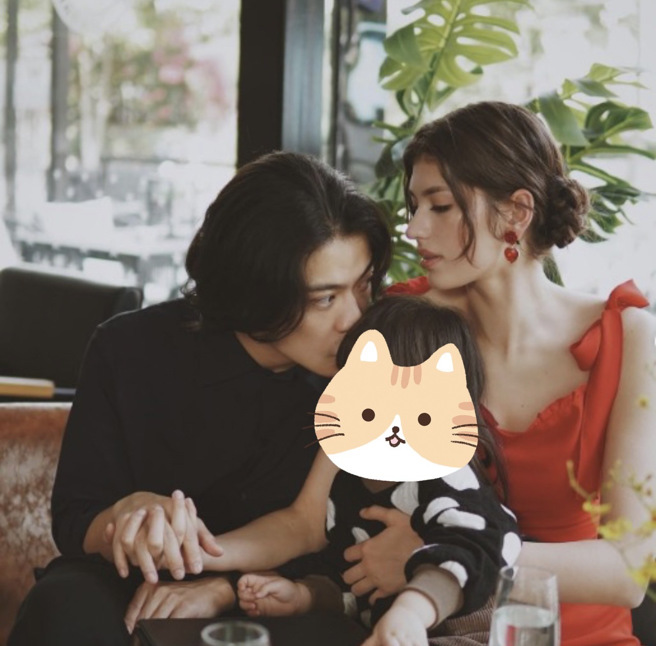 仲尼和卡琳娜有一个女儿揉西。（图／coser.karina IG）