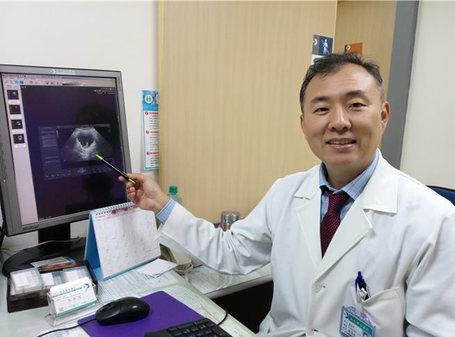 妇产科主任刘荣启致力于妇科疾病医疗研究，帮助妇女远离疾病威胁。（大千医院提供／谢明俊苗栗传真）