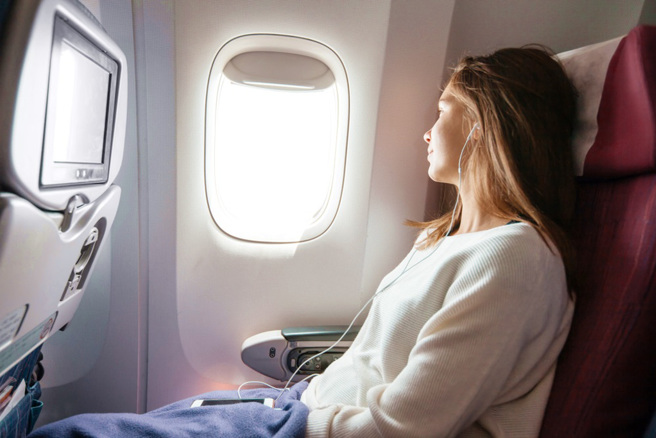 坐高鐵遇寶媽求換座！他心軟答應…「見1幕」傻爆眼。（示意圖／shutterestock）