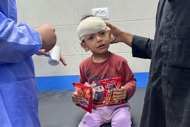 世界卫生组织秘书长谭德塞今表示，在以巴战争之下，加萨走廊平均每10分钟就有一名孩童遇害。（图／路透社）
