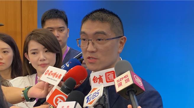 基隆市长谢国梁11日参加「2023年海峡两岸港口城市论坛」。谢国梁表示，望透过两岸港口城市交流，带来更多和平跟稳定，也让两岸城市跟民眾能有更多的了解，化解更多的误会，也非常期待论坛可对两岸的未来和稳定，贡献一份心力。（徐佑升摄）