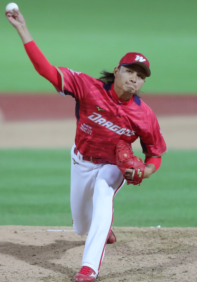 味全龍徐若熙。（季志翔攝）