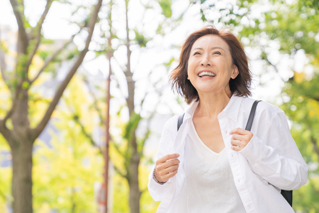 猴、兔、龙、鼠4生肖女不会受到 岁月的摧残，反而越老越有魅力。（示意图／达志影像／shutterstock）
