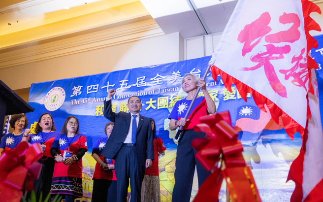 國民黨總統參選人侯友宜（右二）。（圖 / 侯友宜競辦提供）