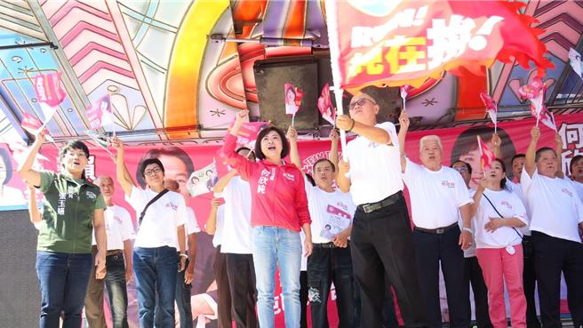 立委何欣純12日成立北太平後援會，期望成功4連霸，繼續為鄉親爭取民生建設與福利需求。（立委何欣純辦公室提供／潘虹恩台中傳珍）