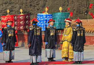 太监也讲仁义 传旨时偷改1字 救了上千人性命