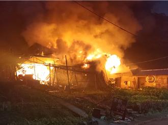 影》煮食不慎！北市百年土埆厝三合院 南港「余氏古厝」遭祝融燒毀