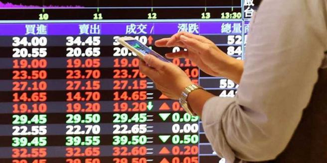 台股將戰萬七 。（圖／本報資料照片）