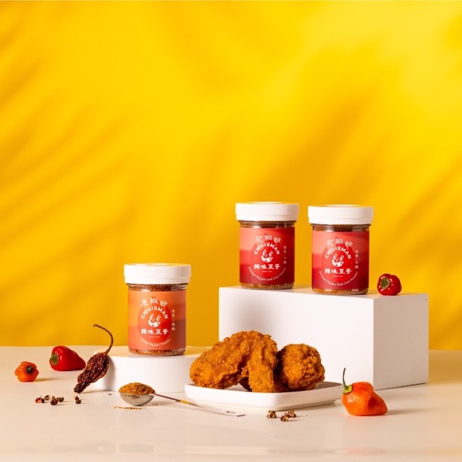 辣味豆哥精心调制的花椒香辣酱2021年曾被素有「食品界米其林指南」之称的比利时iTQi美食评鑑，授予2星殊荣。（图／辣味豆哥提供）