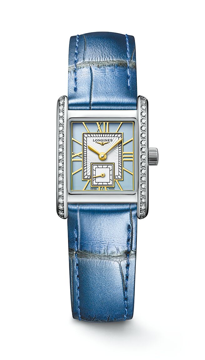 浪琴表MINI DOLCEVITA迷你多情系列罗马镂雕镀金面盘不锈钢镶钻款腕表，12万2300元。（LONGINES提供）