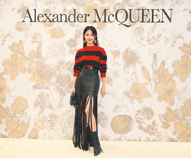 女星邵雨薇直言Alexander McQueen超有個性，很適合她私下打扮。（黃唯淯攝）