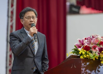 科學家斜槓「潛艦特工」 3年自成邊緣人 去哪都不能說