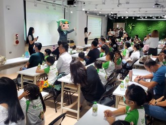 有巢氏房屋小小店長初體驗　不賣房子改賣萌