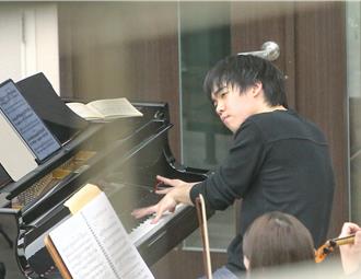 專訪》英雄出少年！ 18歲鋼琴大賽金牌得主陳禹同首次來台