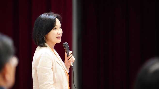 国民党智库执行长柯志恩最近多次谈到蓝白合。（图取自柯志恩脸书）