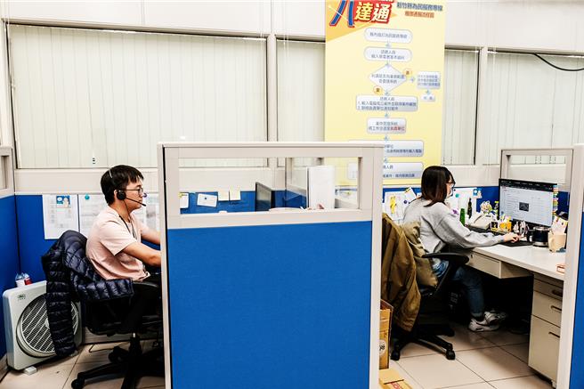 新竹縣1999服務專線受理陳情和檢舉最多的是環保問題，次為交通問題。（羅浚濱攝）