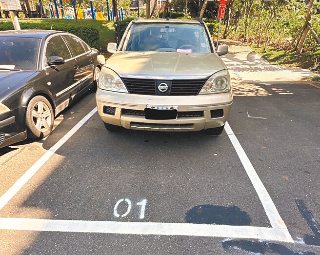 新北市交通局整顿林口、莺歌等区部分路段长期占用免费停车格乱象，并将停车格改为收费制。（新北市交通局提供／柯毓庭新北传真）