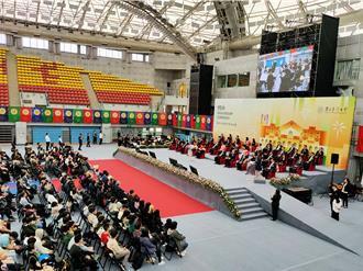 台大95周年校慶 上銀總裁卓永財獲頒名譽博士