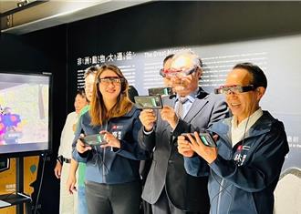 全球首創智慧動物園！ 5G導入壽山動物園AR互動好好玩