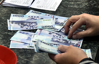 中小企放款 前九月衝近3,000億