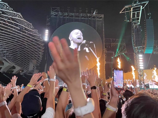 摇滚天团Coldplay连２天在高雄嗨唱，过往困扰歌迷球迷们已久的票券黄牛问题，在这次终于消失了。（图片来源/读者提供）
