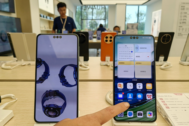 華為推出Mate 60系列機種在大陸熱銷。（示意圖/達志影像/shutterstock）
