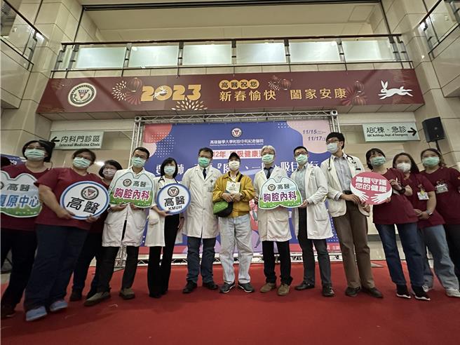 高医也在每年的11月第2周或第3周举办「呼吸健康周」希望藉由活动让家属疾病患对此病友更加的了解。（杨舒婷摄）