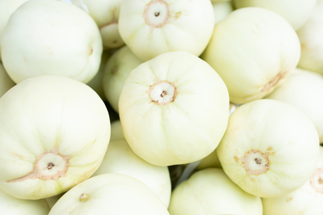 名嘴媽買3顆香瓜420元，驚人價格引起網友討論。（圖／shutterstock）