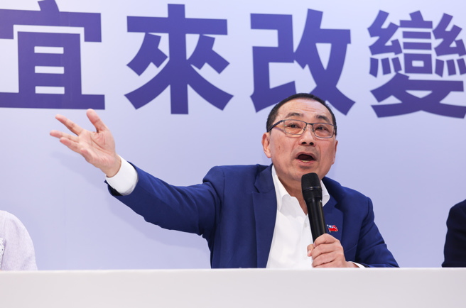 對於國民黨總統參選人侯友宜的副手，鈕則勳認為，黨內可以找有兩岸、外交專業的副主席夏立言，可平衡民進黨副手蕭美琴。侯友宜（圖）21日舉行記者會，強調還是希望柯主席把握最後機會，促成藍白合，一同下架民進黨。（陳俊吉攝）