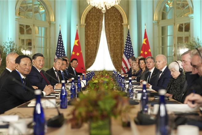 當地時間11月15日，大陸國家主席習近平在美國舊金山市費羅麗莊園（Filoli）與美國總統拜登舉行中美元首會晤。（美聯社）