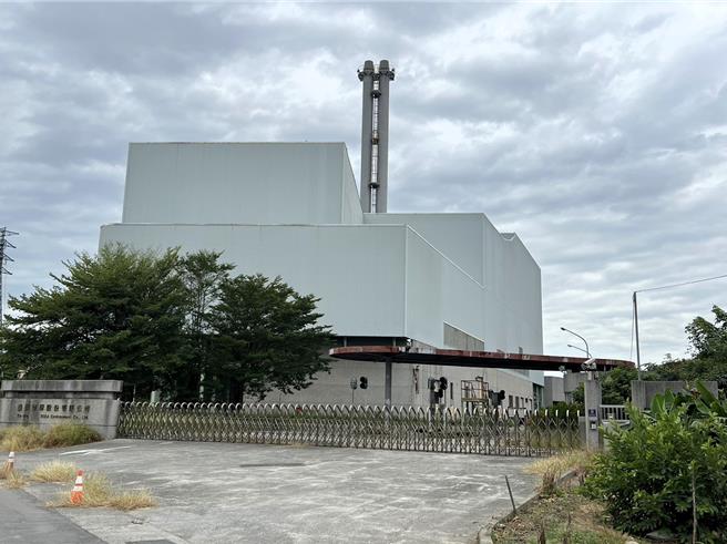 林内焚化厂完工18年未启用，民眾关切其用途。（周丽兰摄）