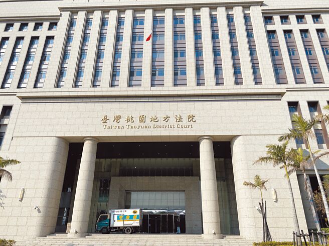 女老师9度性侵小六男学生还怀孕生子，桃园地院重判17年半。（蔡依珍摄）