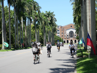 研究成果遭教授「幽靈」掛名  碩士告贏台大認：領時薪就是勞工