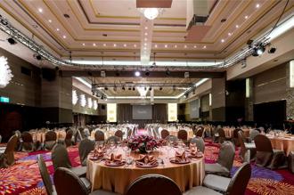 台北花園大酒店搶春節商機 除夕圍爐每桌17,999元起