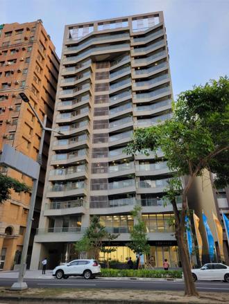 搶進高鐵左營站前商圈 仁發建築推2到3房產品