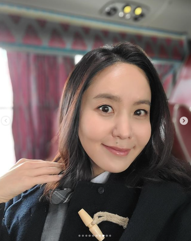 朴芝润po最新自拍照。（图／ig@jiyoon_park_）