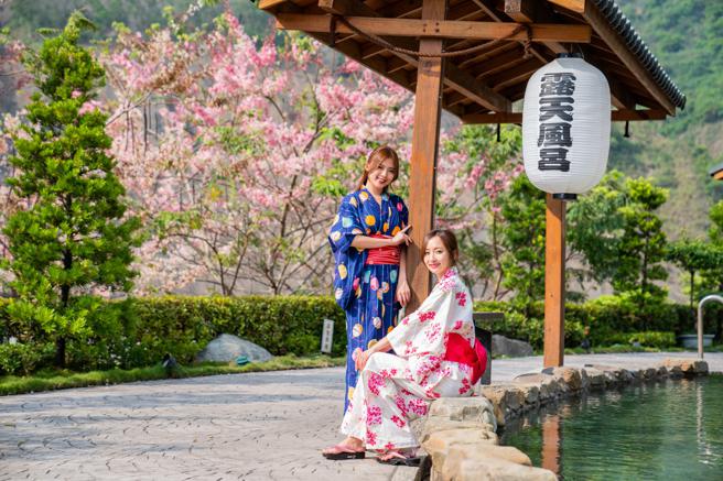 参加音乐活动，顺道享受宝来及不老温泉区的美人汤（图片来源：高雄市观光局提供）
