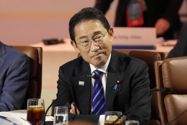 日本首相岸田文雄11月17日上午在美国旧金山与美国总统拜登会谈，并在会中获邀于2024年尽早赴美正式访问。（图/美联社）

