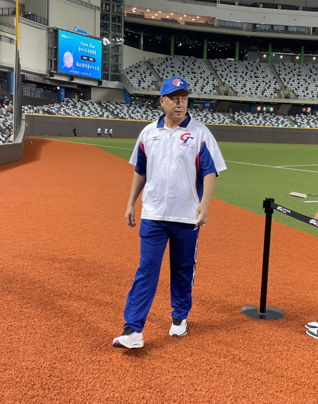 亚锦赛中华队总教练郭李建夫。（毛琬婷摄）