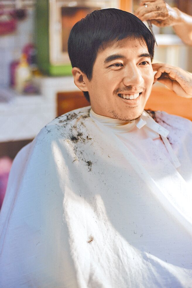 傅孟柏在《本日公休》中演技自然、细腻。（威视提供）