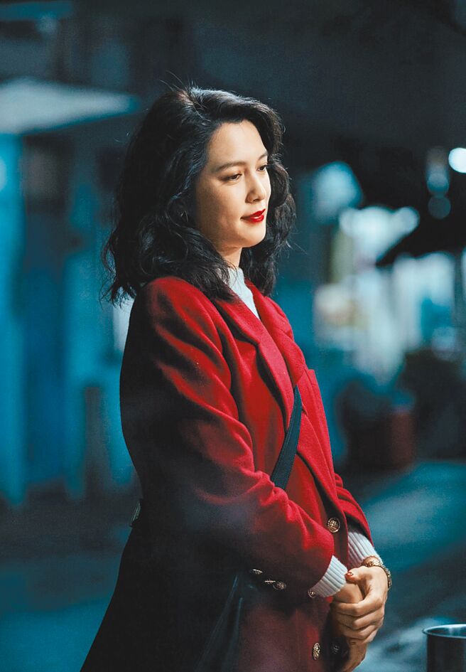 刘奕儿在《老狐狸》中的一颦一笑都让观者目不转睛。（华映提供）