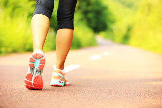走路、跑步哪個更健康？專家看2指標：勝負已出