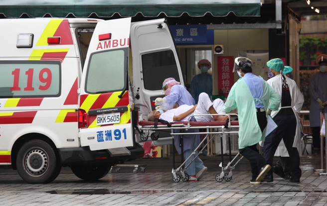 彰化县消短短36小时内有62人因急性心肌梗塞或其他不适送医，其中6人到院无呼吸心跳。（图／示意图，记者张铠乙摄影）