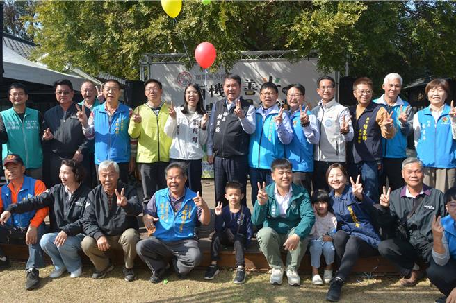 苗栗县长锺东锦等人到场共襄盛举。（苗栗县政府提供／李京升苗栗传真）