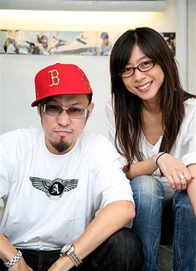 热狗（左）邀陈绮贞担任演唱会嘉宾。（本色音乐）