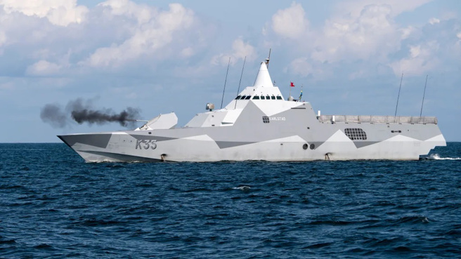 瑞典维士比级匿踪巡逻舰 ，外型非常科幻。(图/SAAB) 