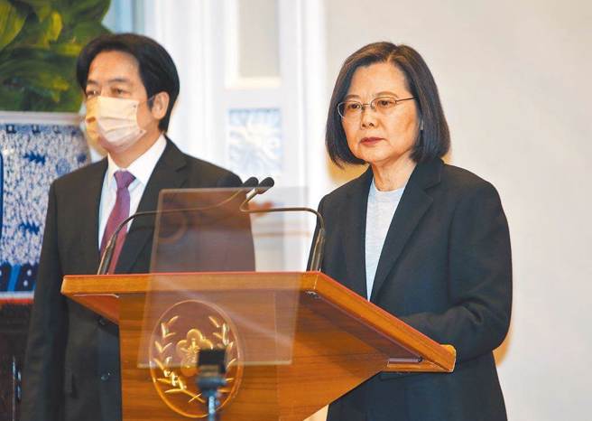 近來蔡英文總統在競選場合，公開論及全世界皆在「上架台灣」，而藍白合卻高唱「下架民進黨」，台灣真得獲得全世界國際讚譽嗎？（資料照，姚志平攝）